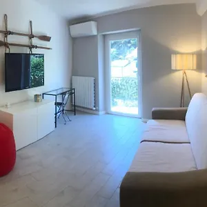 casa-margherita-varazze.hotelitalianriviera.com/