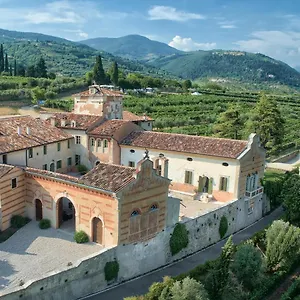 Farm stay Palazzo Montanari Art & Wine Relais, Fumane