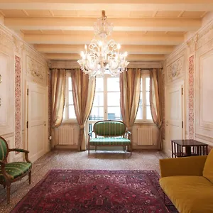 Apartment Explore From A Sophisticated Hideaway In San Polo, Venice