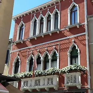 Apartment Vivaldi By Wonderful Italy, Venice