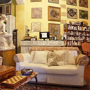 Donna Regina Dimora D'epoca , Naples Italy